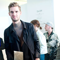 On|Off AW12